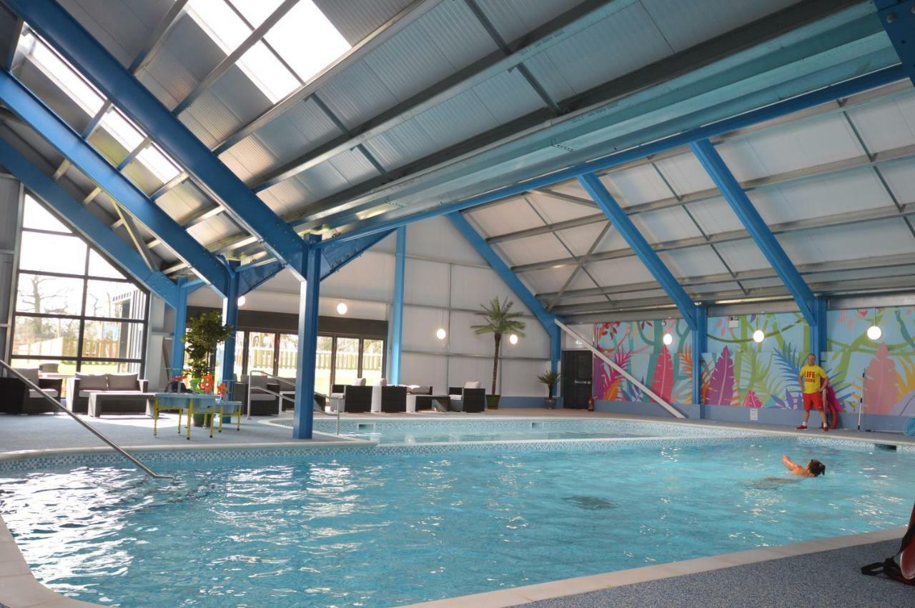 Camping Pods, Carlton Meres Holiday Park Rendham Esterno foto