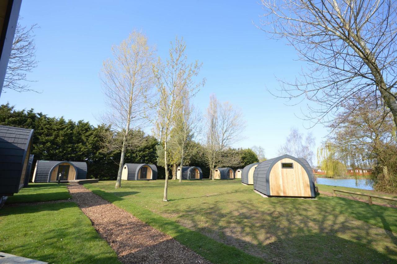 Camping Pods, Carlton Meres Holiday Park Rendham Esterno foto